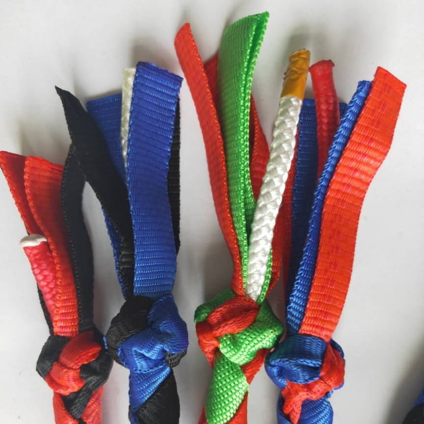 Solid 3-metre-long, random colour